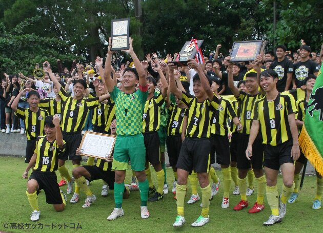 高校サッカー優勝バナー 2017-2018高校サッカー優勝記念グラフ 前橋育英 | 上毛新聞社