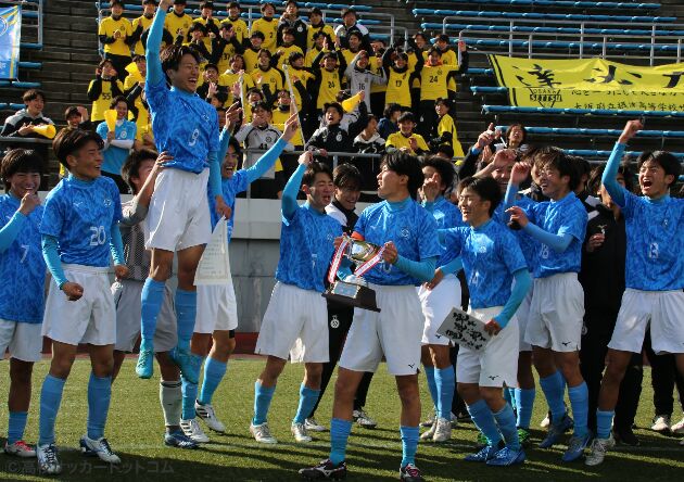 摂津、河南を2-0で下し大阪公立高校大会初制覇！ | 高校サッカードットコム