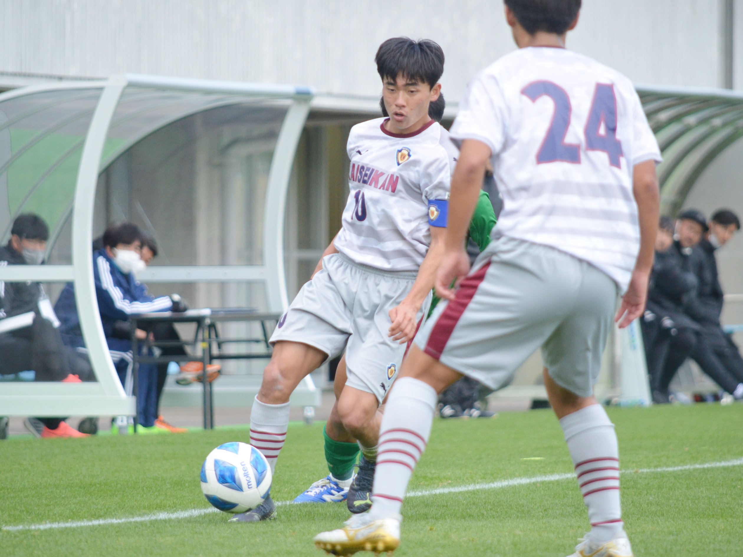 前田康尋