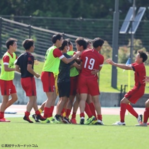 近畿高等学校サッカー選手権大会 決勝 東山 Vs 阪南大高 レポート 高校サッカードットコム