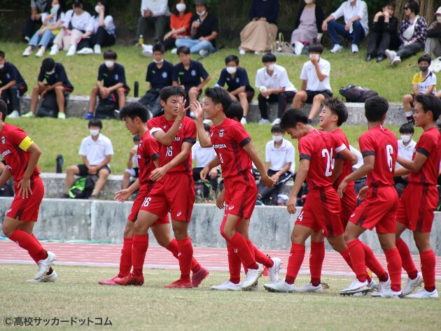 令和4年度全国高校サッカーインターハイ（総体）京都予選 決勝 東山 vs 京都精華 | レポート | 高校サッカードットコム