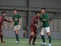 青森山田キャプテンDF山本虎(2年、右)は守備陣をしっかり統率し、セットプレーでも脅威となった